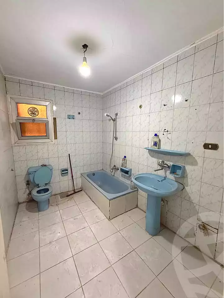 https://aqarmap.com.eg/en/listing/6737373-for-sale-alexandria-el-asafra-ahmed-tiesser-st