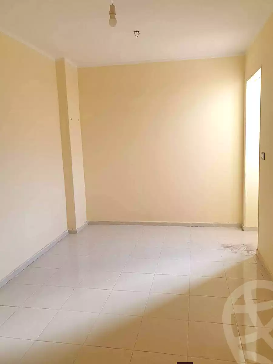 https://aqarmap.com.eg/ar/listing/6737382-for-rent-cairo-helwan-helwan-el-sharkeya-saleh-sobhy-st