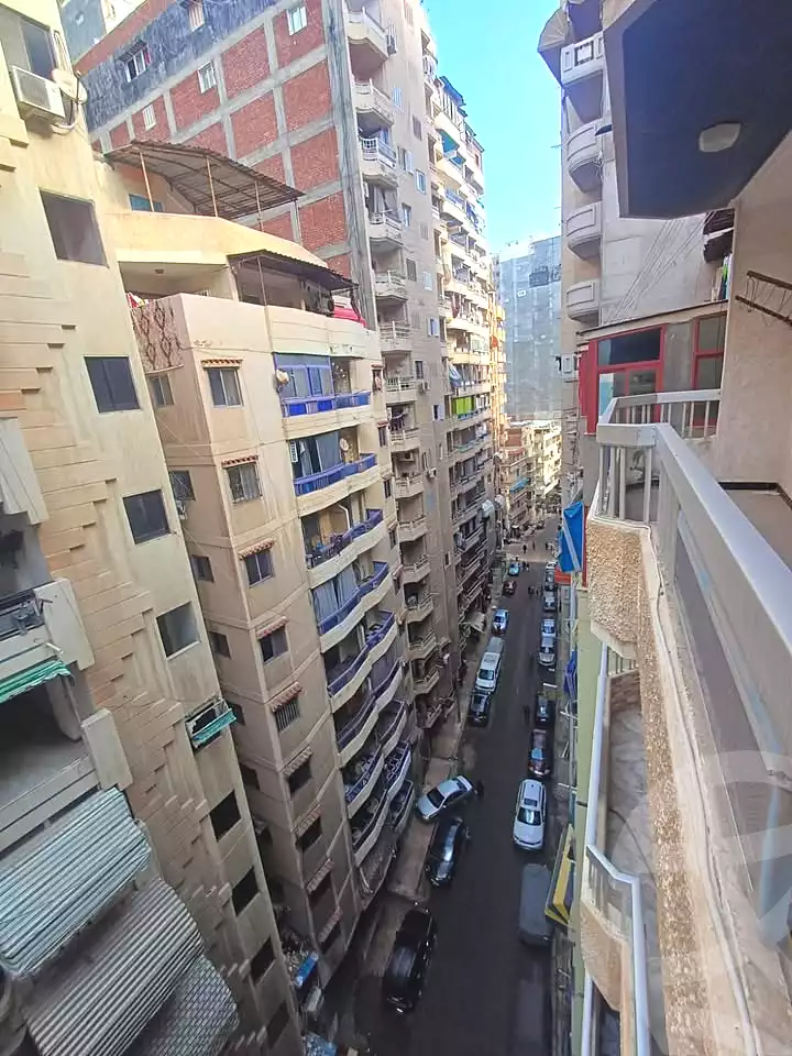 https://aqarmap.com.eg/ar/listing/6737648-for-sale-alexandria-el-mandara-abd-el-haleem-mahmoud-st