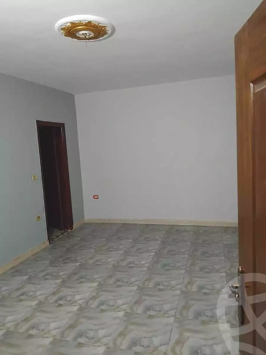 https://aqarmap.com.eg/ar/listing/6737778-for-rent-cairo-helwan-hadayek-helwan-nile-corniche-st
