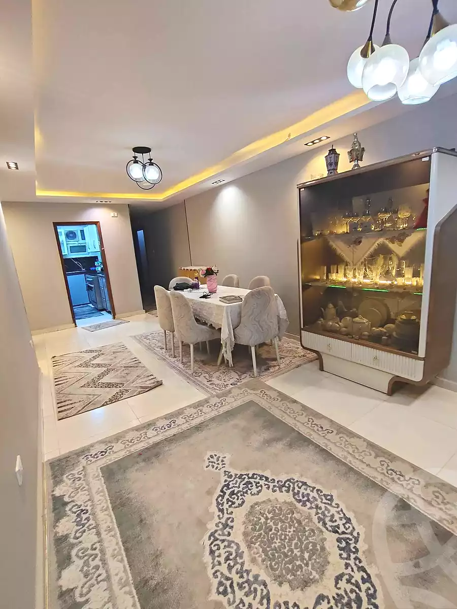 https://aqarmap.com.eg/en/listing/6737876-for-sale-cairo-helwan-hadayek-helwan-el-eshrein-st