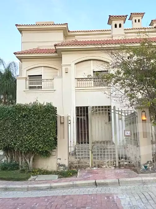 https://aqarmap.com.eg/ar/listing/6738557-for-sale-cairo-el-shorouk-compounds-el-patio-4