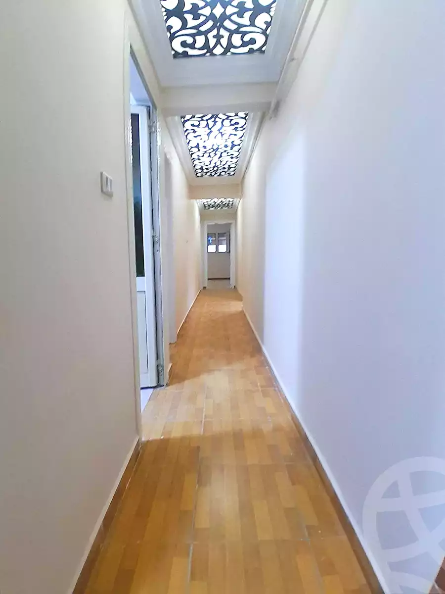 https://aqarmap.com.eg/ar/listing/6741423-for-sale-alexandria-el-asafra-l-sfr-bhry