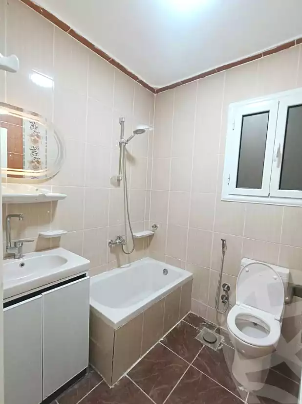 https://aqarmap.com.eg/ar/listing/6741516-for-sale-alexandria-l-jmy-lbytsh-khalil-ballw-st