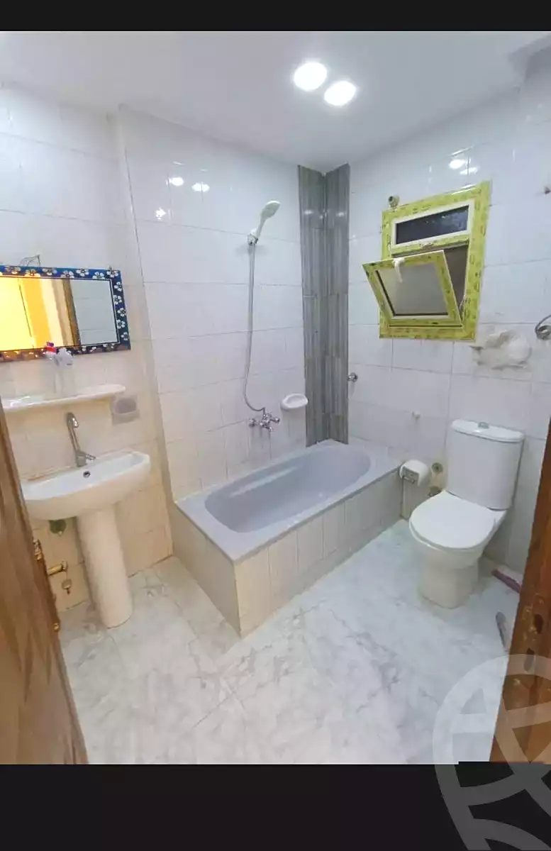 https://aqarmap.com.eg/ar/listing/6741537-for-sale-alexandria-miami-el-gaish-rd-st