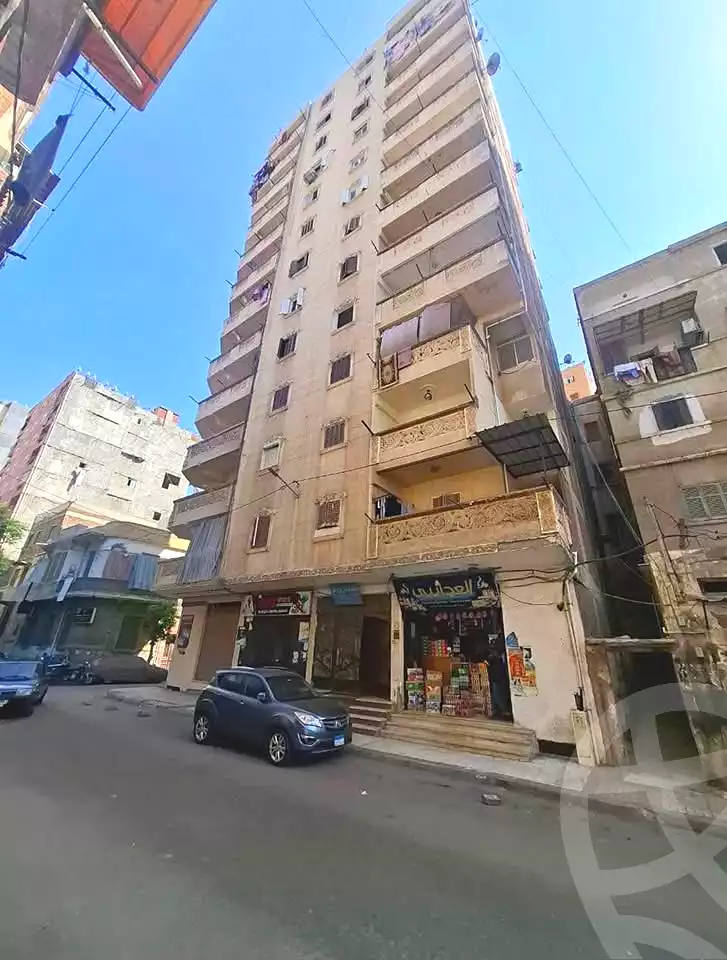 https://aqarmap.com.eg/ar/listing/6742005-for-sale-alexandria-alhadara-lhdr-qbly