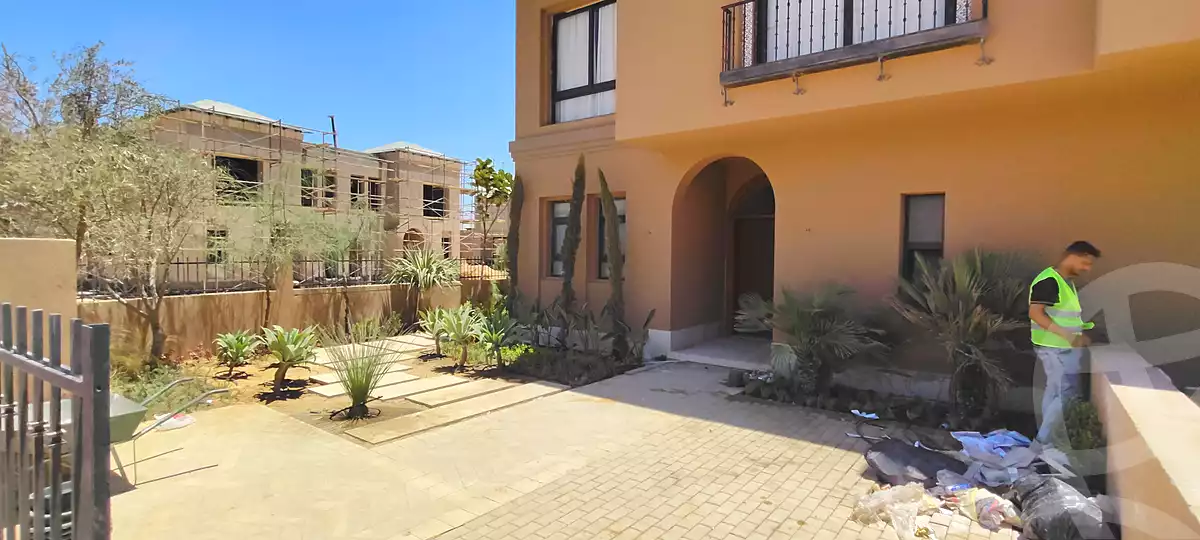 https://aqarmap.com.eg/ar/listing/6742730-for-sale-cairo-el-sheikh-zayed-city-compounds-kmbwnd-fyldj-wyst-dr-llttwyr