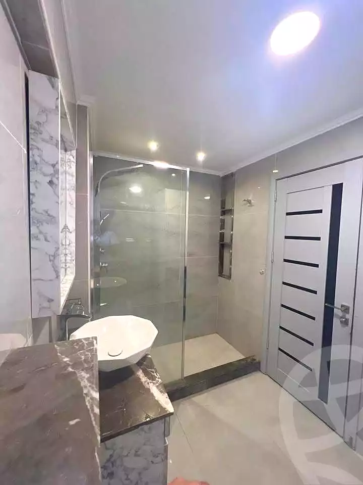 https://aqarmap.com.eg/ar/listing/6742746-for-sale-cairo-new-cairo-compounds-mwrd-fq-llttwyr