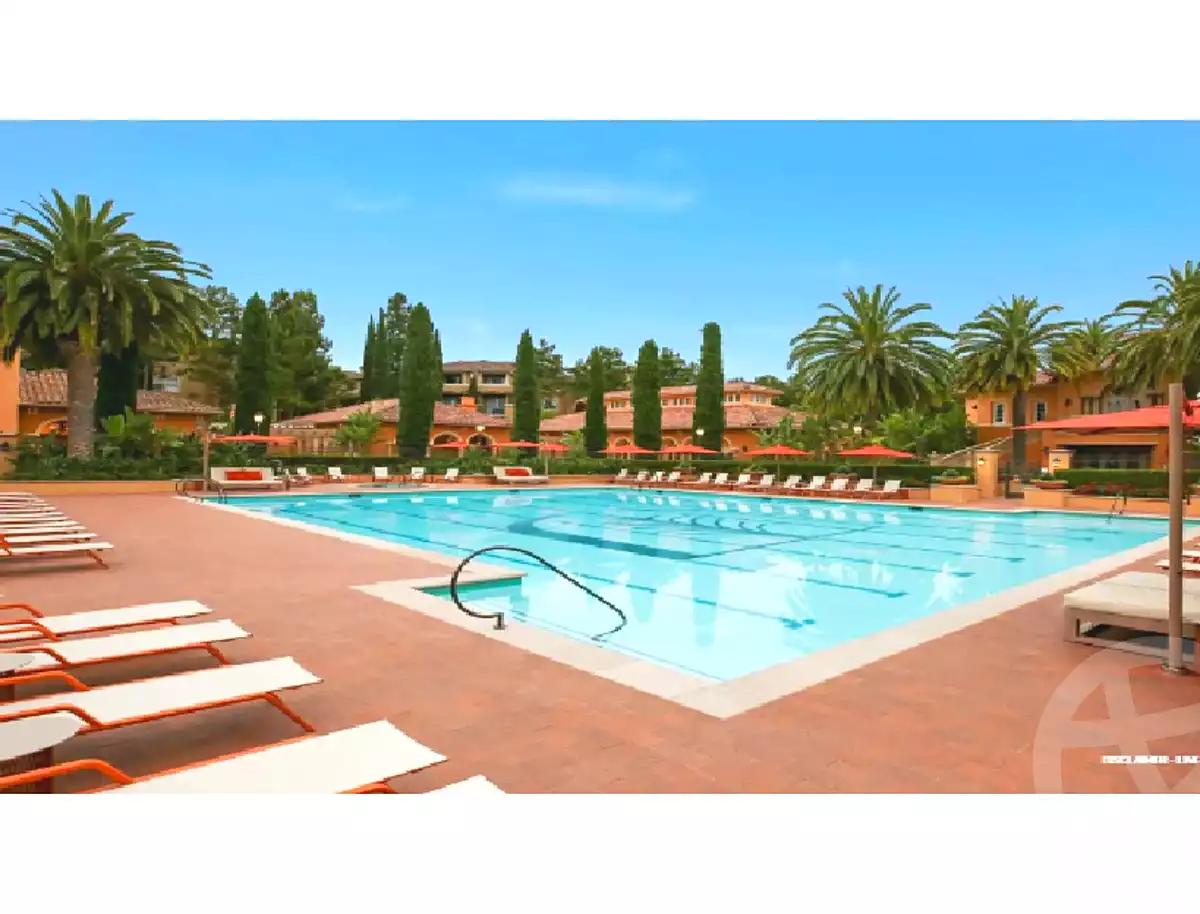 https://aqarmap.com.eg/ar/listing/6743013-for-sale-cairo-el-sheikh-zayed-city-compounds-kmbwnd-fyldj-wyst-dr-llttwyr