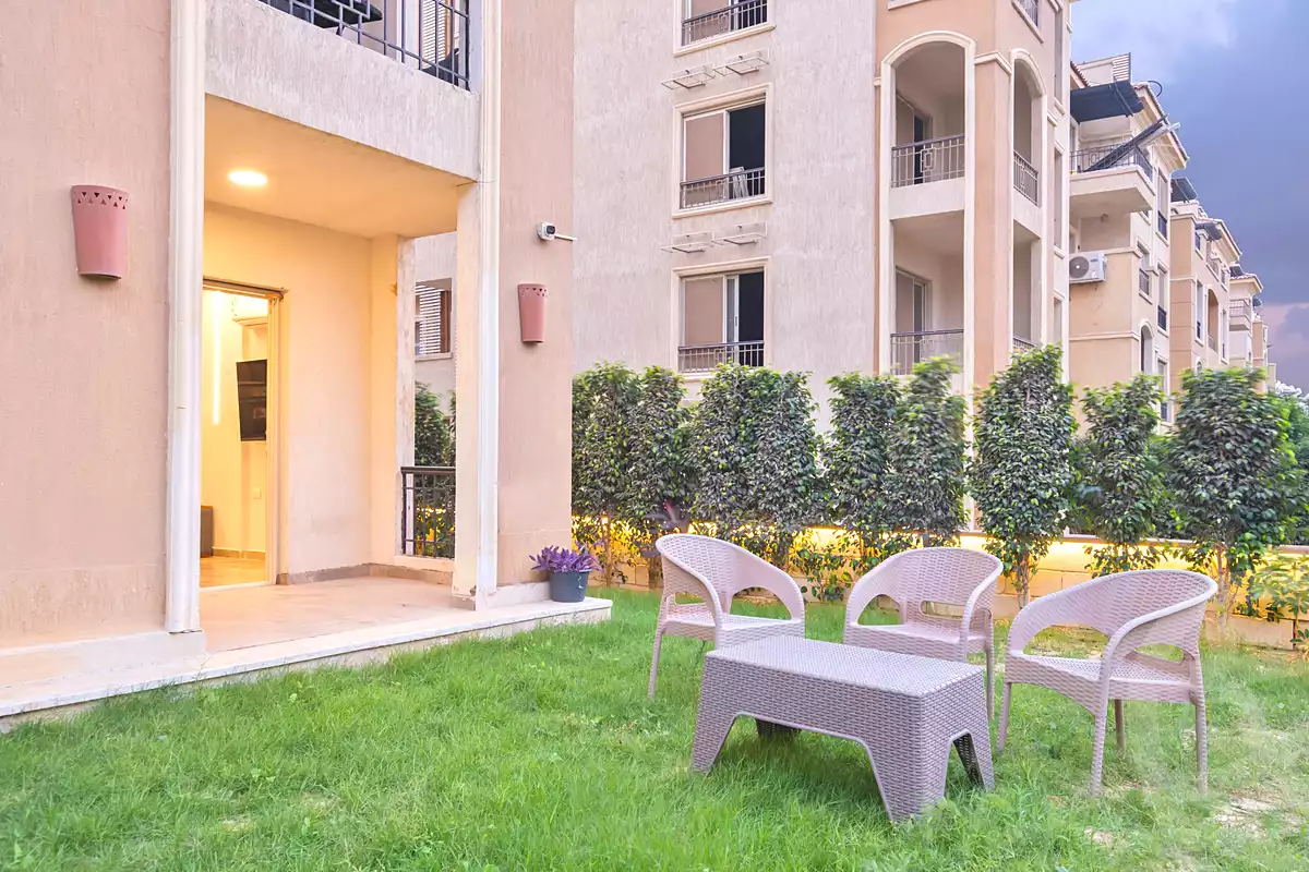 https://aqarmap.com.eg/ar/listing/6743291-for-rent-cairo-new-cairo-compounds-stwn-ryzydns-by-ar-y-llttwyr