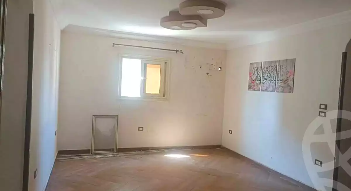 https://aqarmap.com.eg/ar/listing/6744610-for-sale-alexandria-camp-cesar-port-said-street