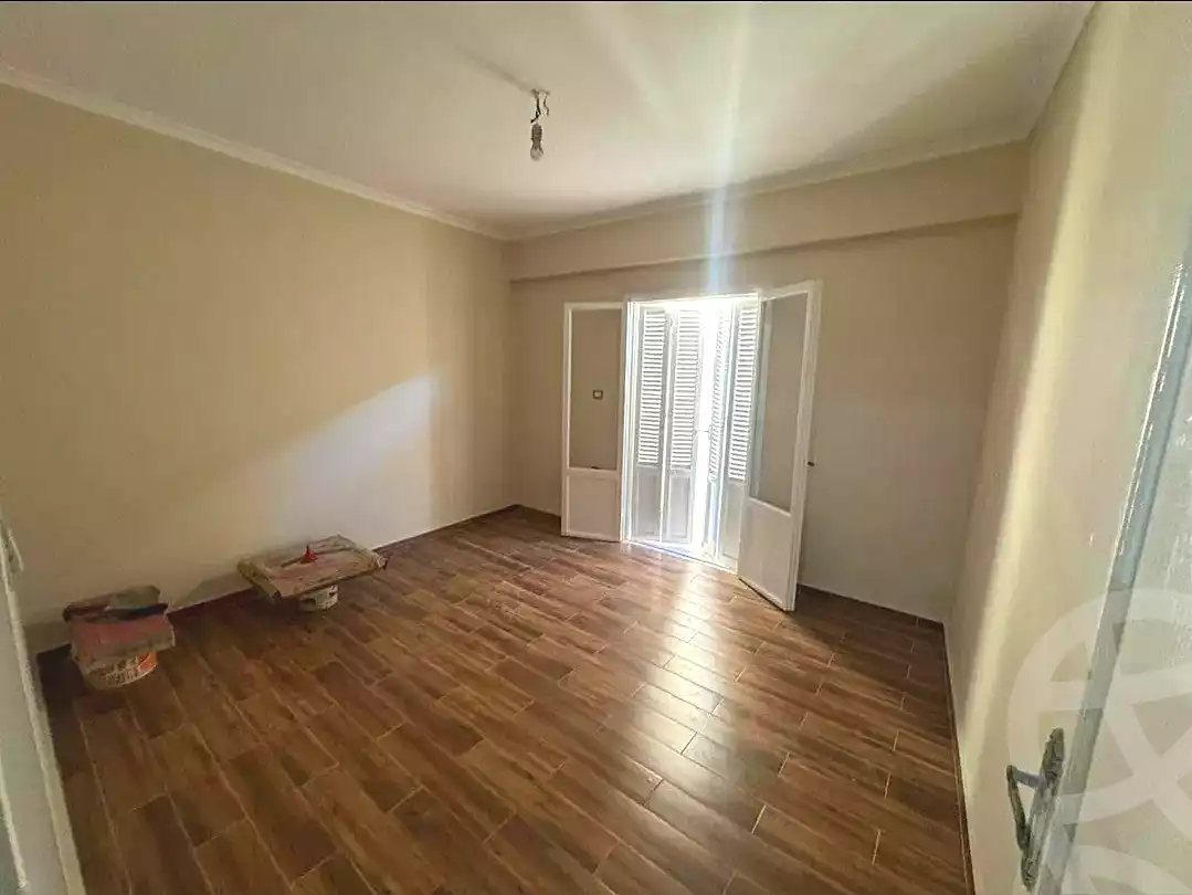 https://aqarmap.com.eg/ar/listing/6744980-for-sale-alexandria-el-asafra-shr-45