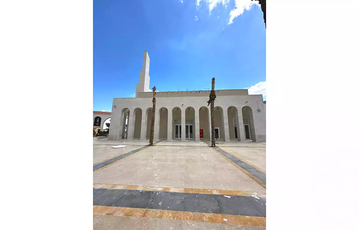 https://aqarmap.com.eg/ar/listing/6745320-for-sale-cairo-el-sheikh-zayed-city-compounds-kmbwnd-fyldj-wyst-dr-llttwyr