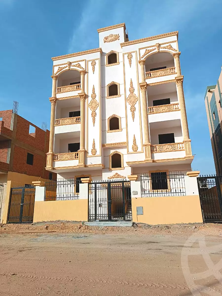 https://aqarmap.com.eg/ar/listing/6745369-for-sale-cairo-badr-city-hai-el-ashgar-featured-neighborhood-bait-el-watan