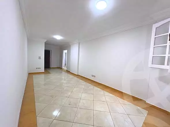 https://aqarmap.com.eg/ar/listing/6745750-for-sale-alexandria-el-asafra-shr-45