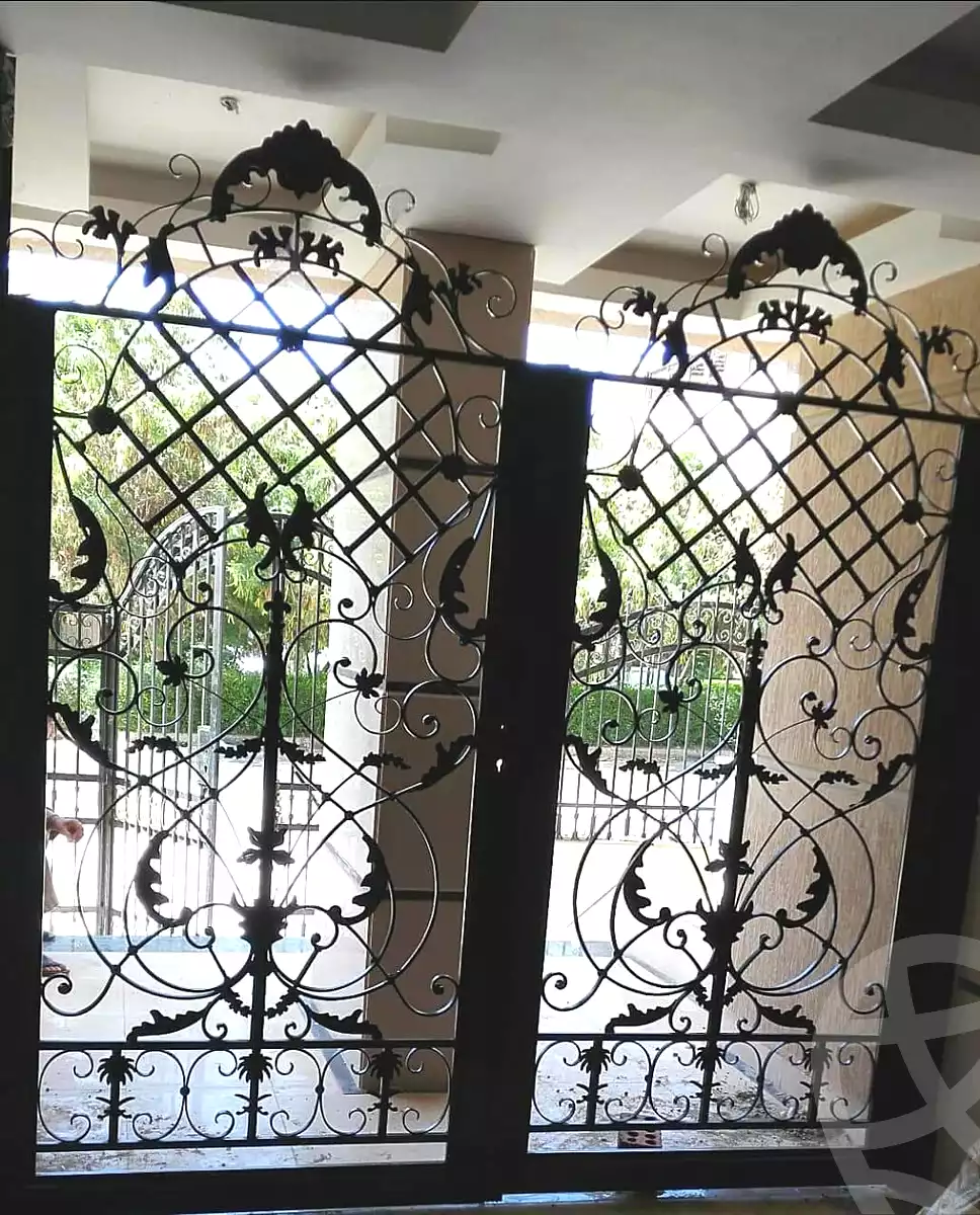 https://aqarmap.com.eg/ar/listing/6746501-for-sale-cairo-new-cairo-ganob-el-akadamiya-south-academy-b-taha-hussein-st