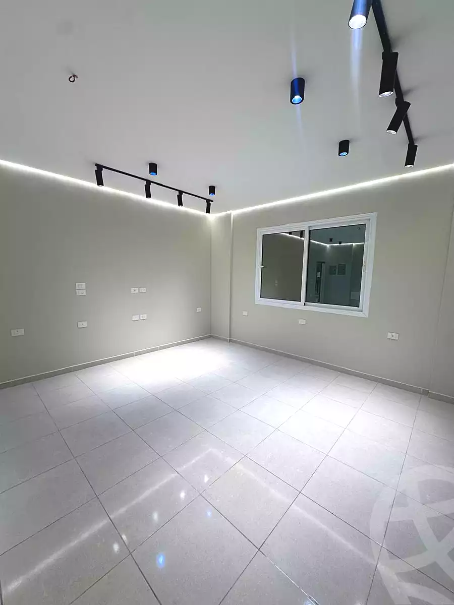 https://aqarmap.com.eg/en/listing/6744926-for-sale-cairo-el-sheikh-zayed-city-compounds-el-nada-mall