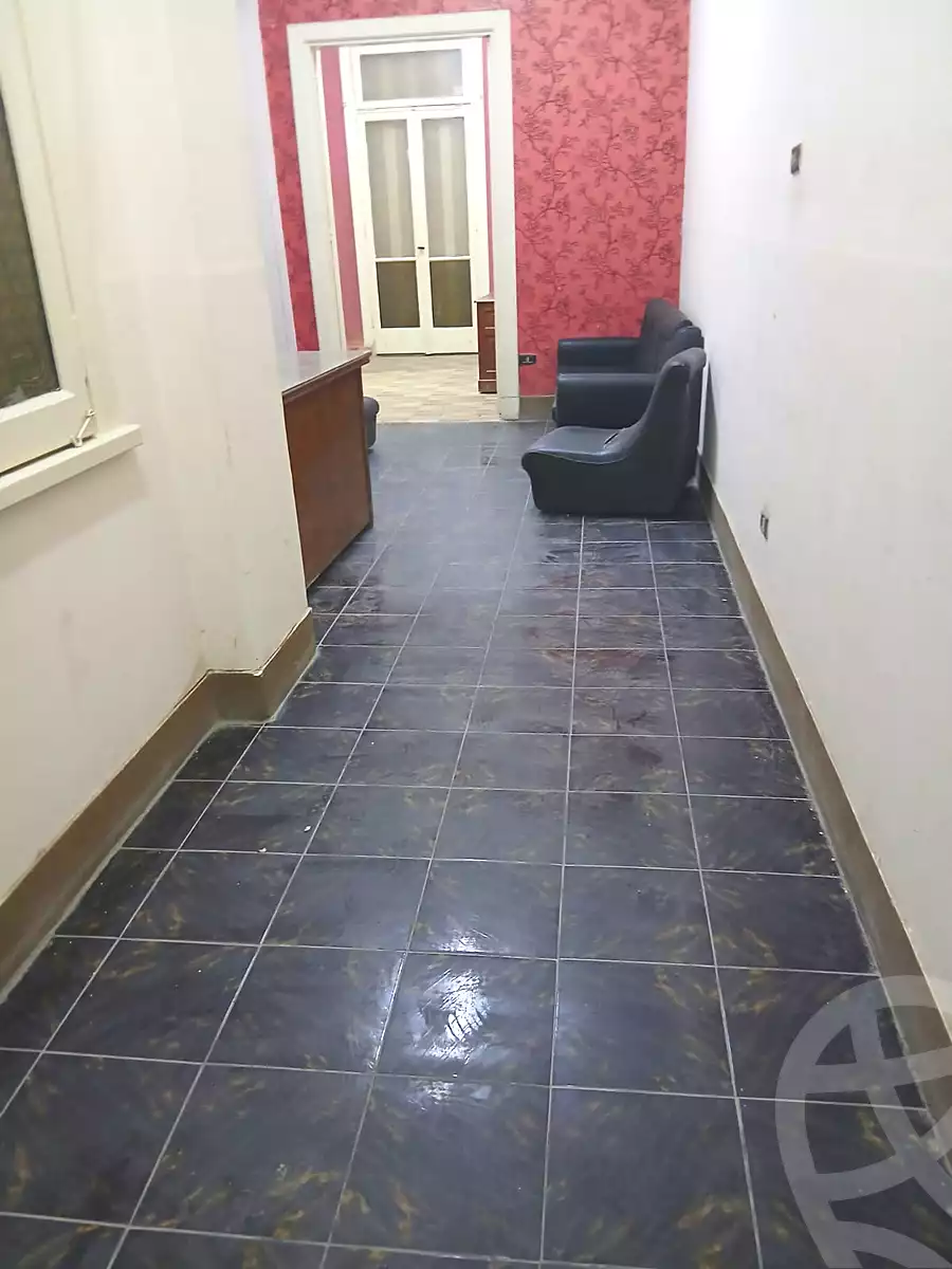 https://aqarmap.com.eg/ar/listing/6747695-for-rent-cairo-downtown-abdeen-mohammed-farid-st