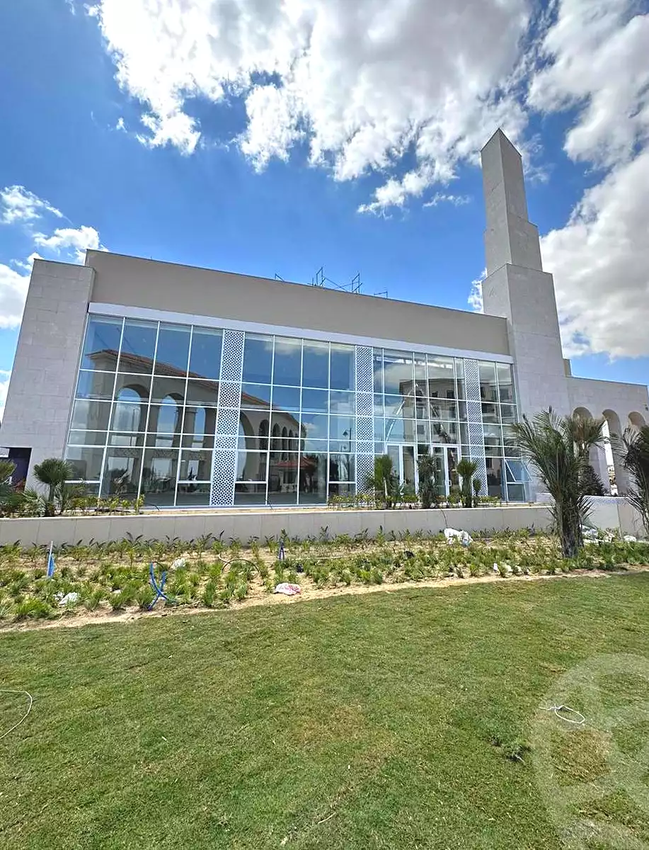 https://aqarmap.com.eg/ar/listing/6747789-for-sale-cairo-el-sheikh-zayed-city-compounds-kmbwnd-fyldj-wyst-dr-llttwyr