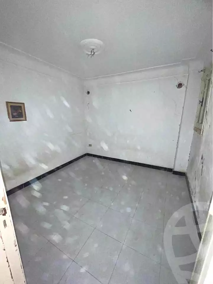 https://aqarmap.com.eg/ar/listing/6748281-for-sale-alexandria-ganaklis