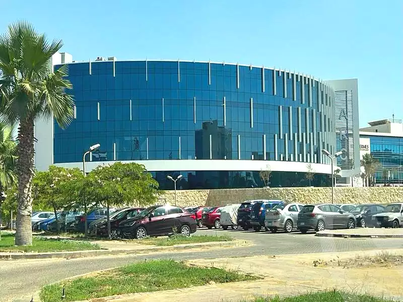 https://aqarmap.com.eg/en/listing/6749314-for-rent-cairo-el-sheikh-zayed-city-alex-cairo-desert-road-smart-village-y-r-sy-byzns-brk-sfrykw-llstthmr-l-qry