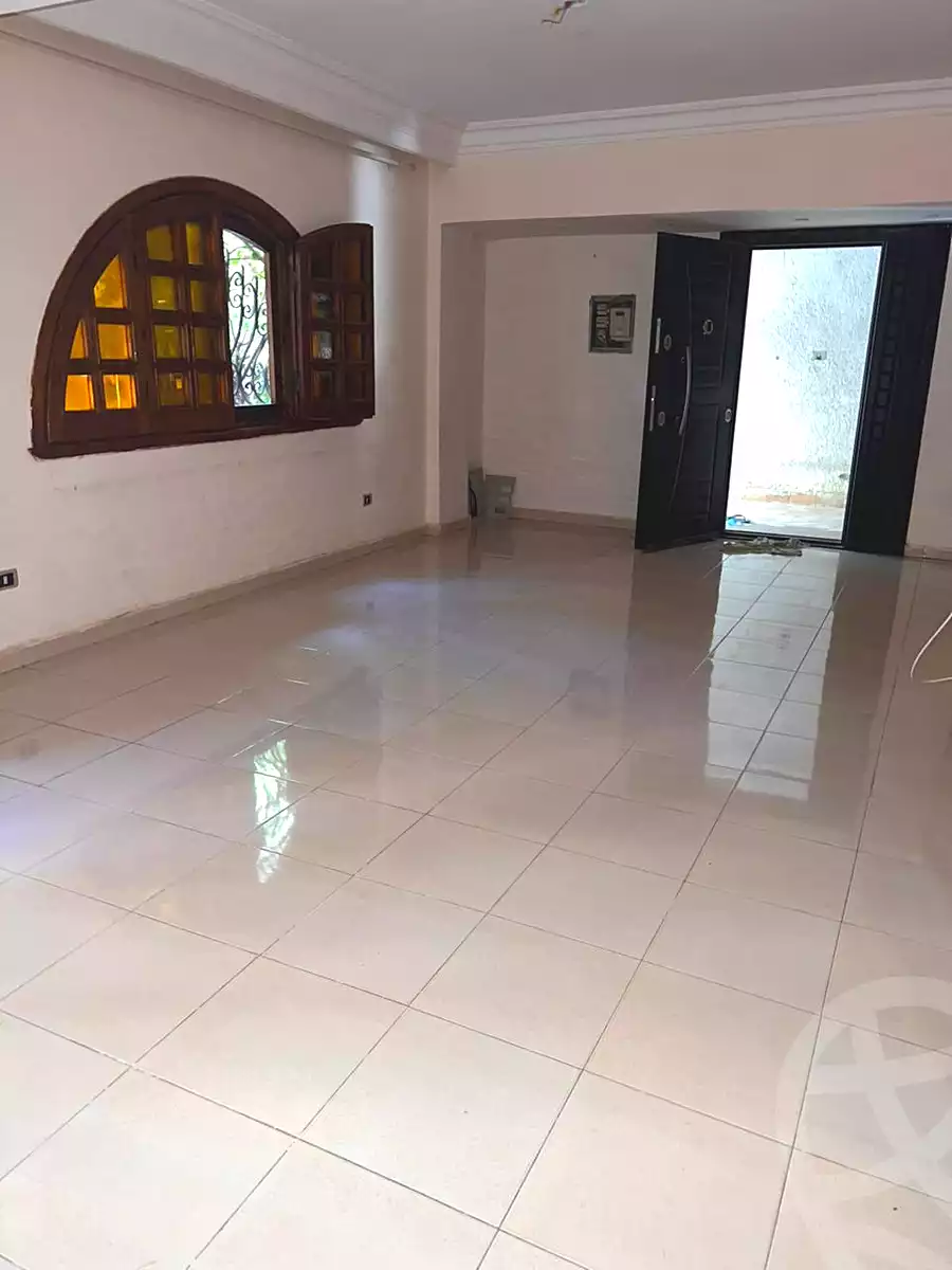 https://aqarmap.com.eg/ar/listing/6749449-for-sale-cairo-6th-of-october-el-ahyaa-neighborhood-2nd-divided-from-al-kafrawei-st
