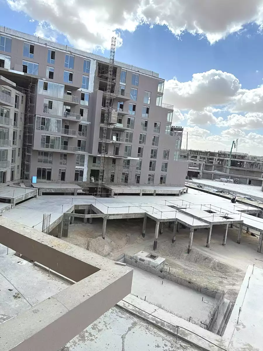 https://aqarmap.com.eg/en/listing/6750091-for-sale-cairo-el-sheikh-zayed-city-compounds-canal-walk-island-205-compound-arkan-palm