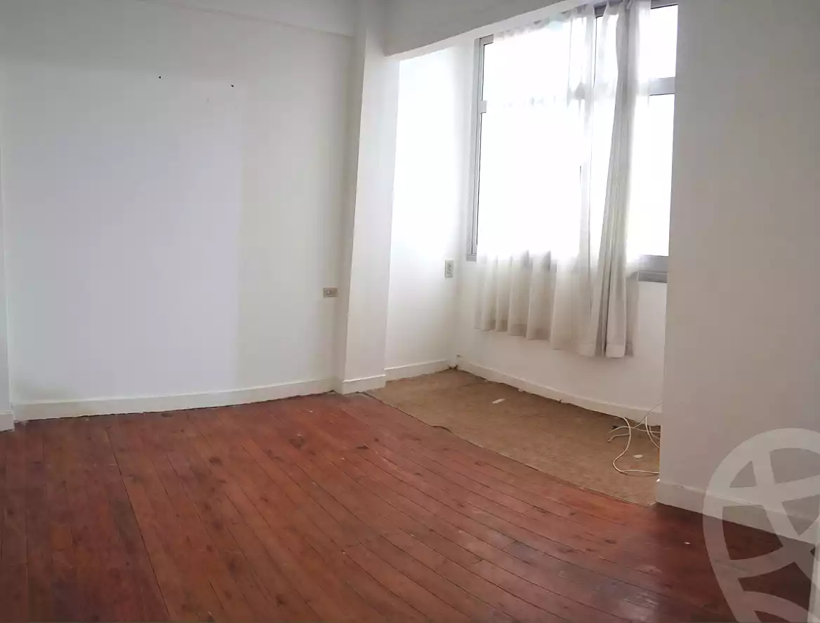 https://aqarmap.com.eg/ar/listing/6750267-for-rent-alexandria-sydy-bshr-sydy-bshr-bhry-shr-mhmwd-l-yswy
