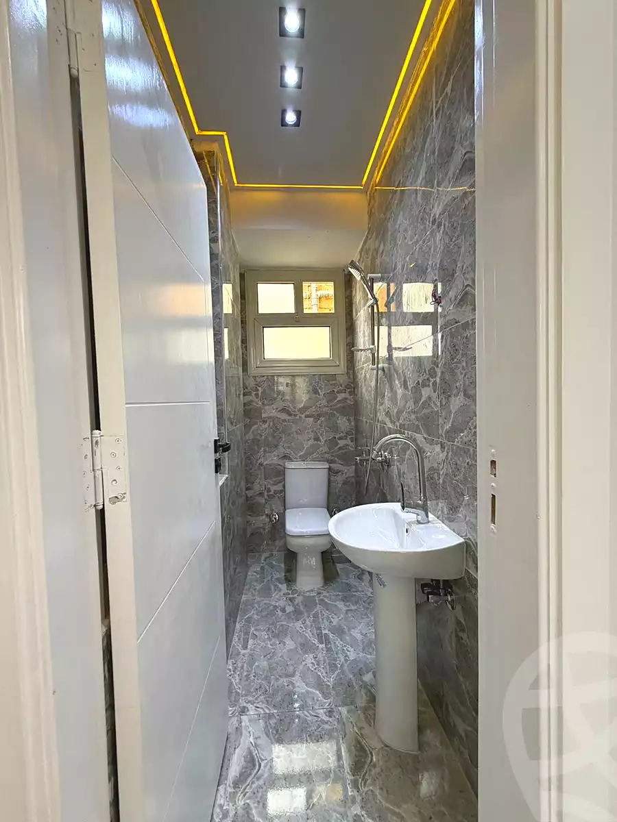 https://aqarmap.com.eg/ar/listing/6750273-for-sale-cairo-6th-of-october-el-ahyaa-neighborhood-3rd-al-hay-al-thalith-st