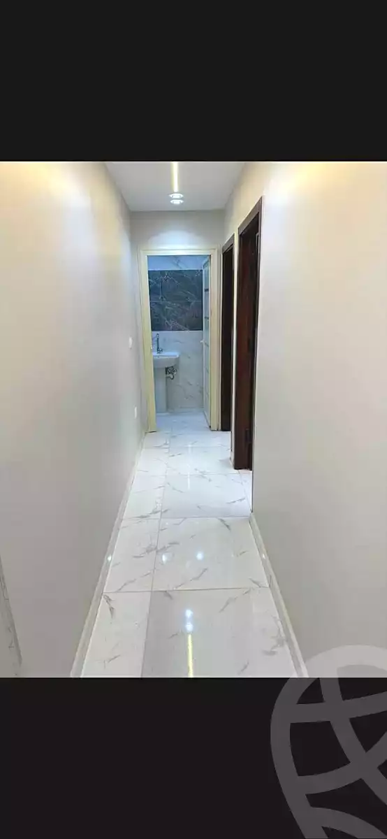 https://aqarmap.com.eg/ar/listing/6750303-for-sale-cairo-6th-of-october-el-ahyaa-neighborhood-3rd-al-hay-al-thalith-st