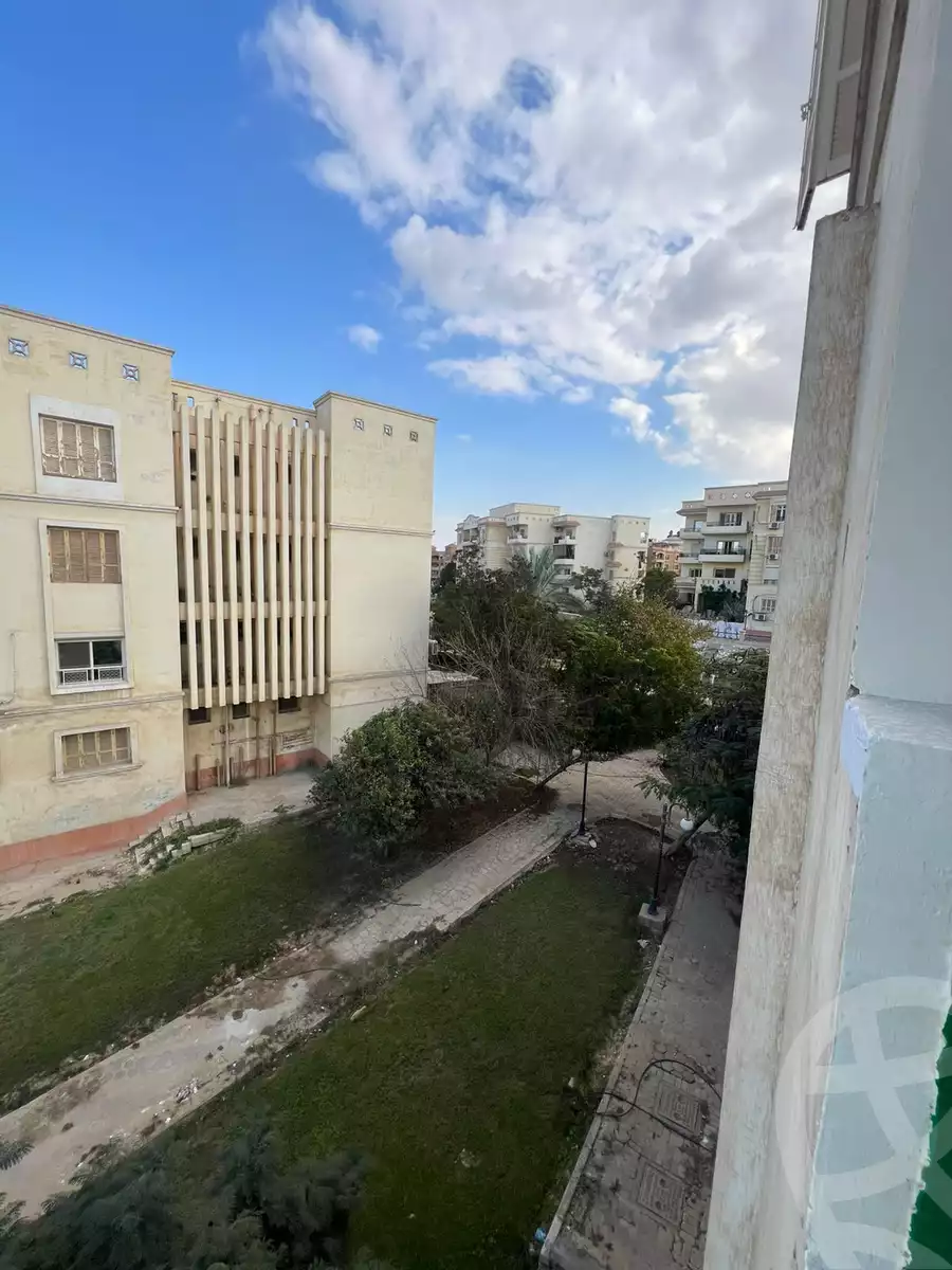 https://aqarmap.com.eg/ar/listing/6753108-for-sale-cairo-el-sheikh-zayed-city-compounds-el-khamayel