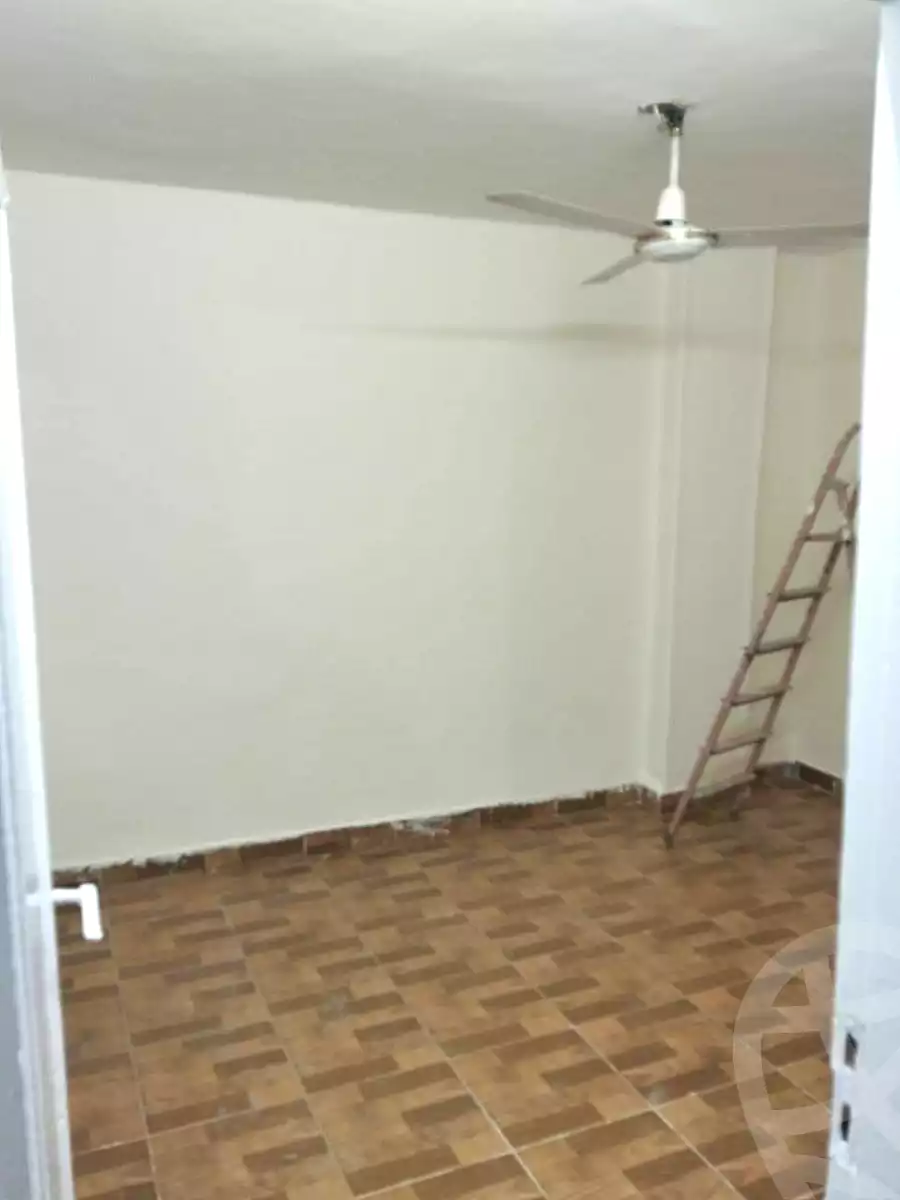 https://aqarmap.com.eg/ar/listing/6753652-for-sale-cairo-helwan-helwan-el-sharkeya-gaafar-st