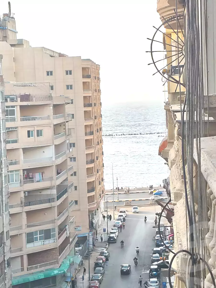https://aqarmap.com.eg/ar/listing/6755998-for-sale-alexandria-sydy-bshr-sydy-bshr-bhry-khalil-hamada-st