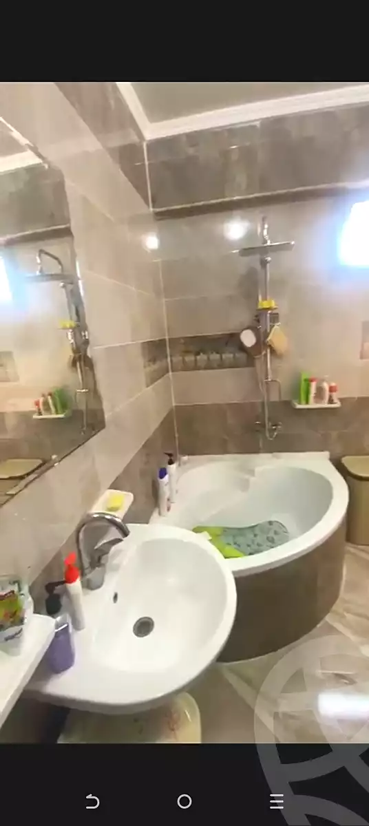 https://aqarmap.com.eg/ar/listing/6757265-for-sale-alexandria-moharram-bey-el-rasafa-st