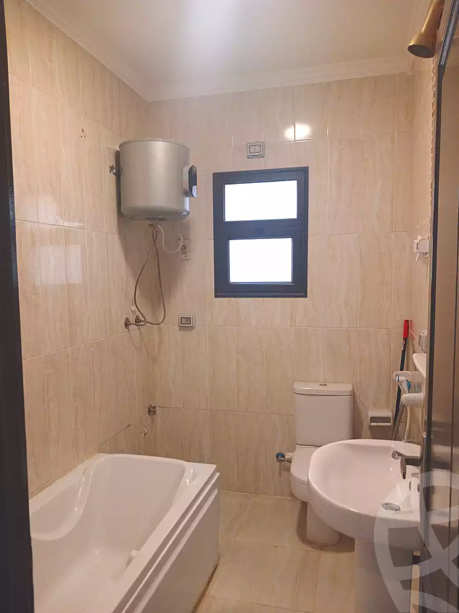 https://aqarmap.com.eg/ar/listing/6756059-for-rent-cairo-new-cairo-madinaty-eighth-zone-buildings-madinaty-b-8