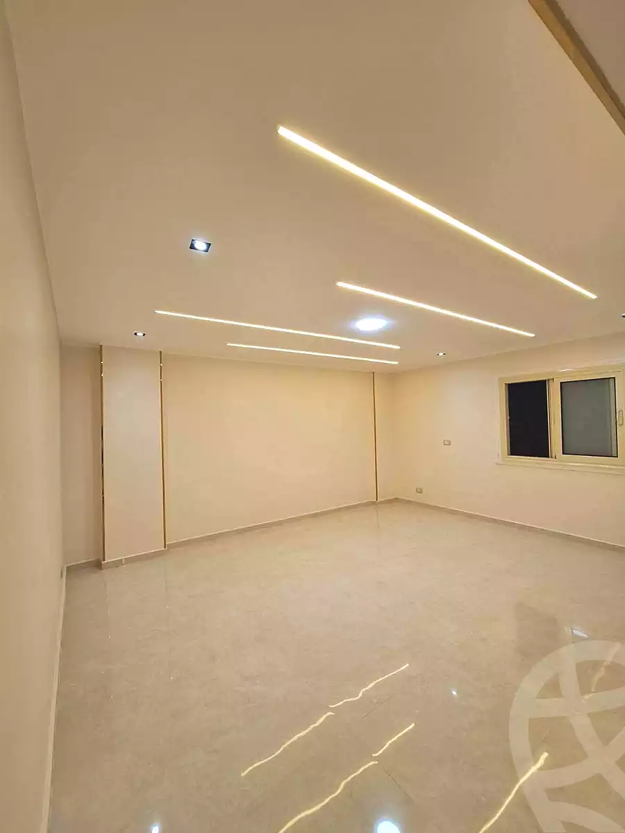 https://aqarmap.com.eg/en/listing/6757420-for-sale-alexandria-miami-45-street