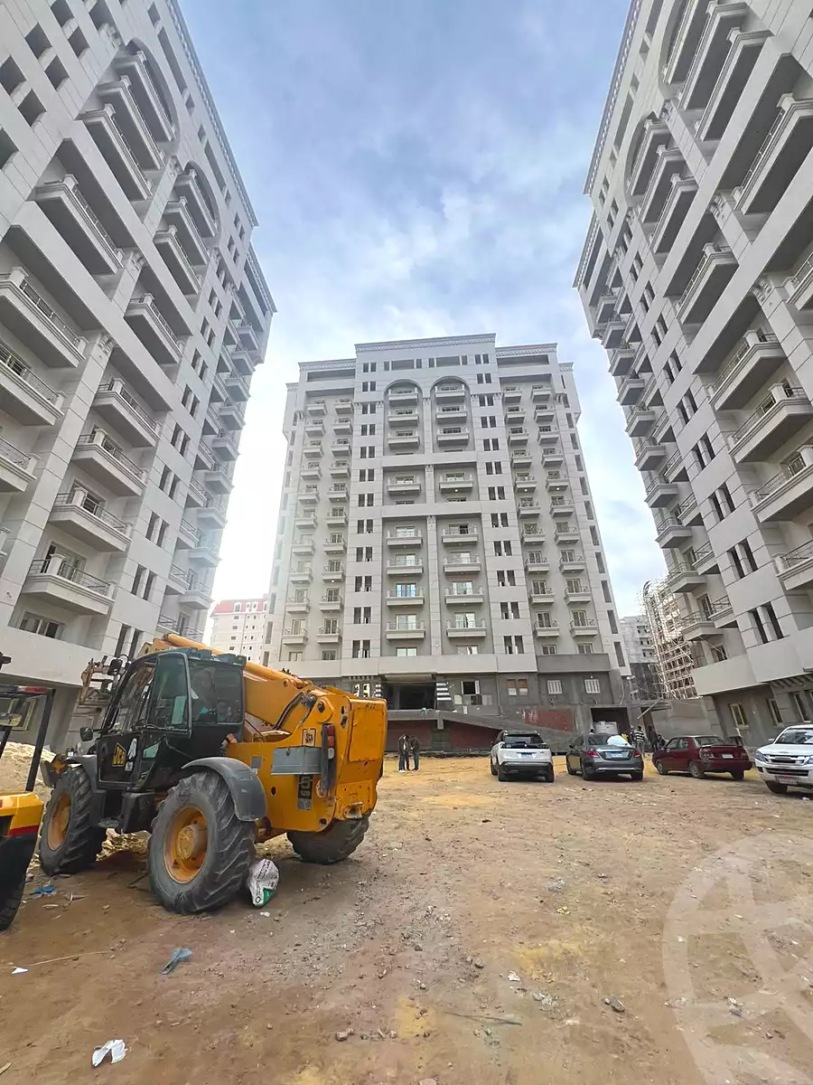 https://aqarmap.com.eg/en/listing/6757784-for-sale-alexandria-sawary-compounds-boulevard-sawari-louran