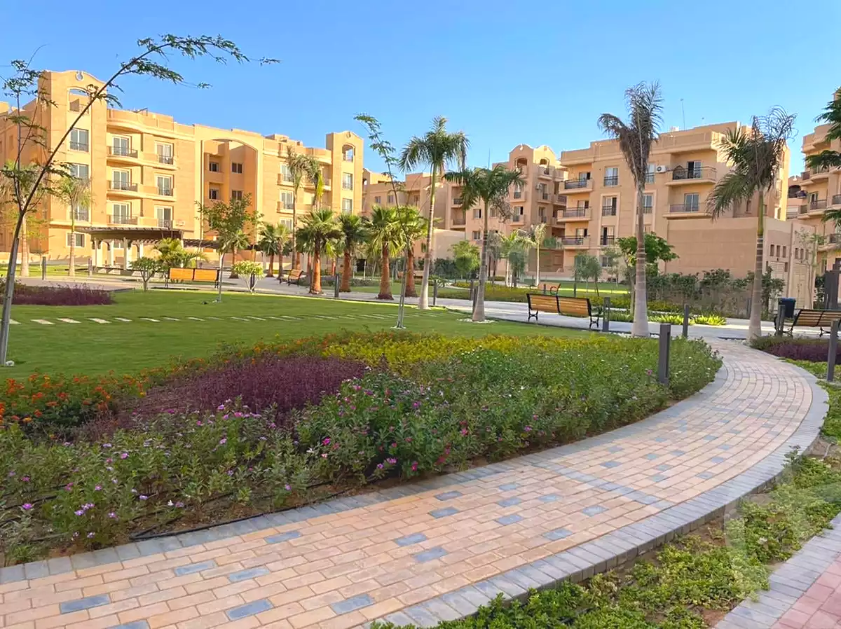 https://aqarmap.com.eg/ar/listing/6758717-for-rent-cairo-6th-of-october-compounds-dyr-2