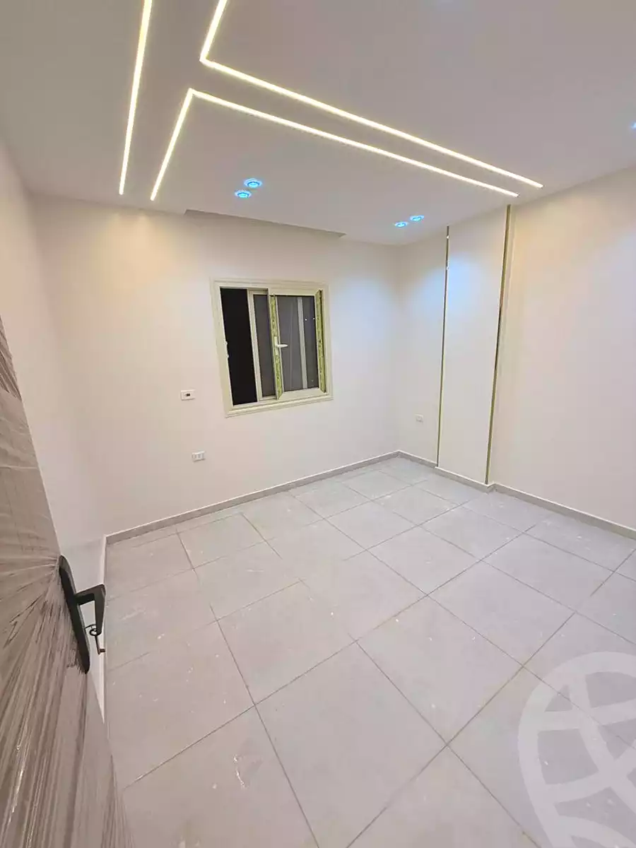 https://aqarmap.com.eg/ar/listing/6758880-for-sale-cairo-6th-of-october-el-ahyaa-neighborhood-3rd