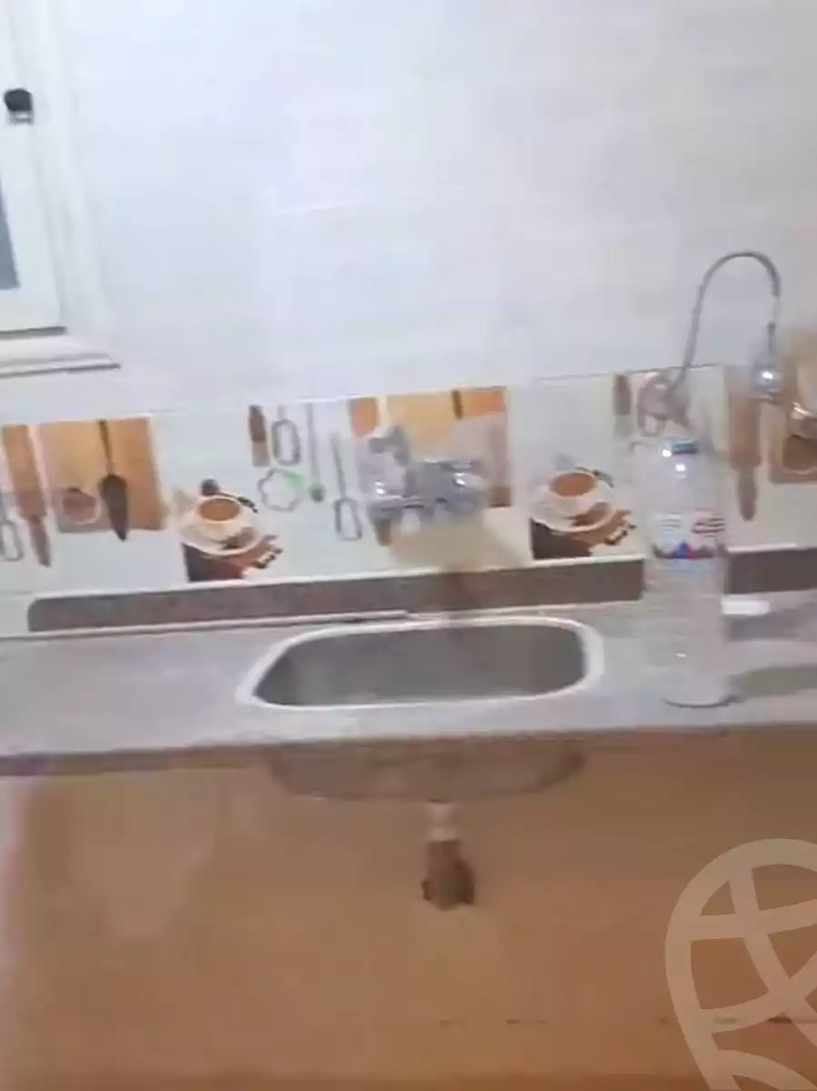 https://aqarmap.com.eg/ar/listing/6760390-for-sale-alexandria-l-jmy-lbytsh-ibrahim-othman-st
