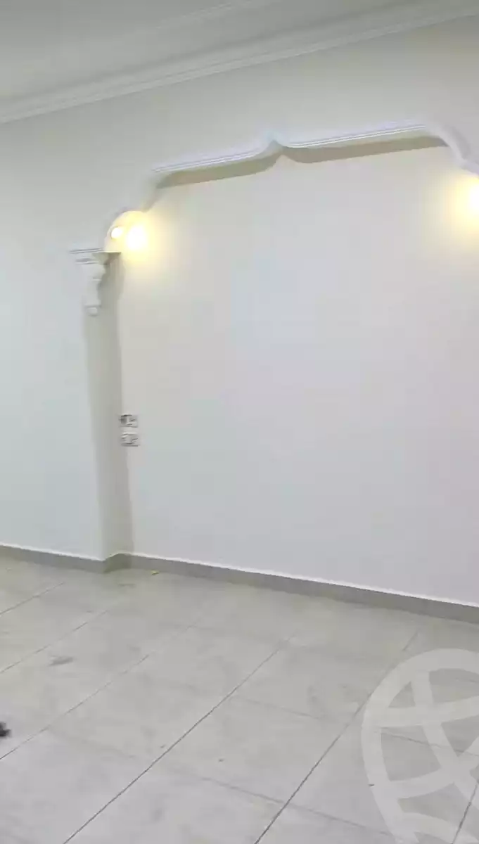 https://aqarmap.com.eg/ar/listing/6760737-for-sale-cairo-helwan-hadayek-helwan-el-eshrein-st