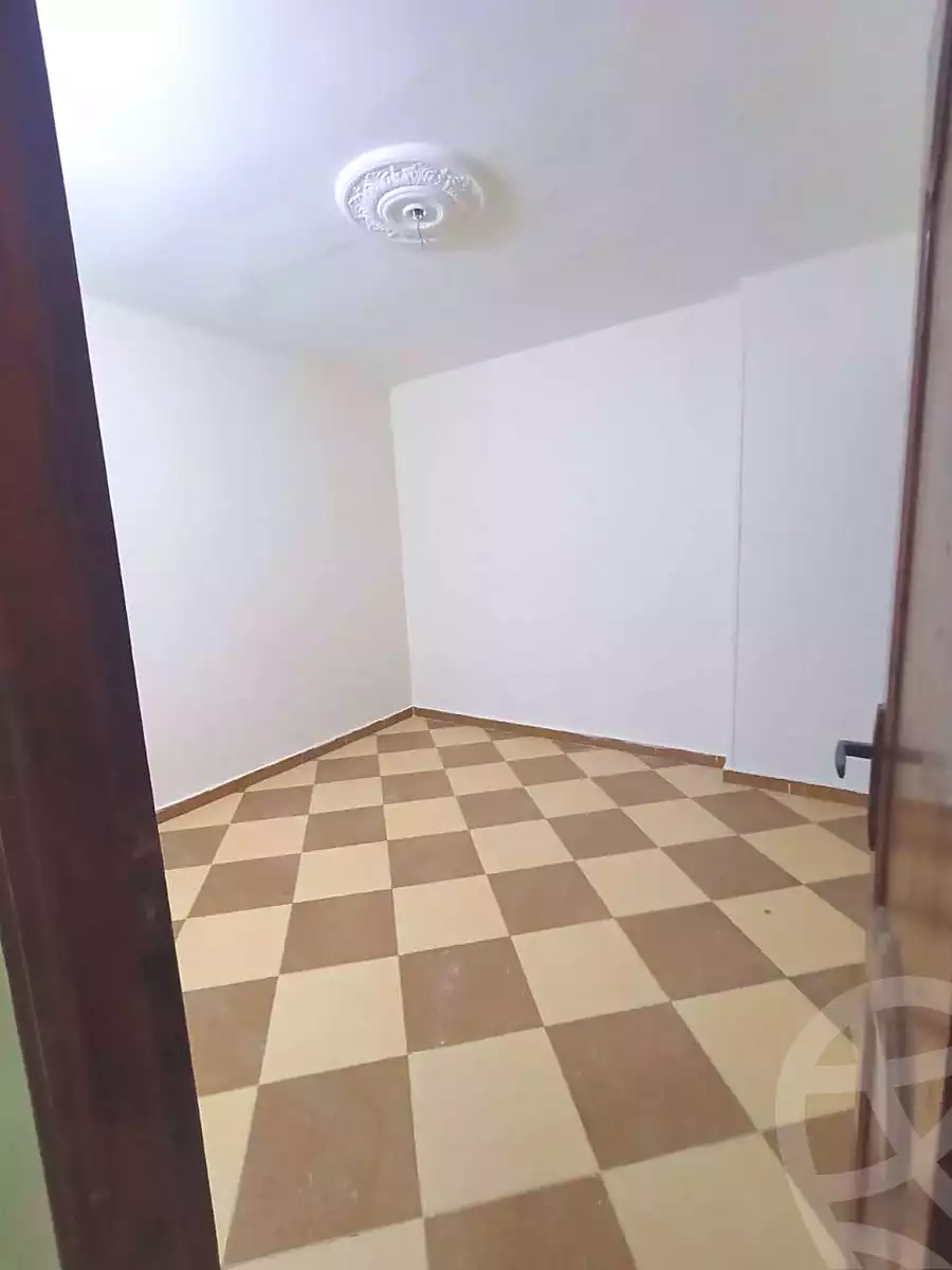 https://aqarmap.com.eg/ar/listing/6760762-for-sale-cairo-helwan-helwan-el-sharkeya-khesro-basha-st