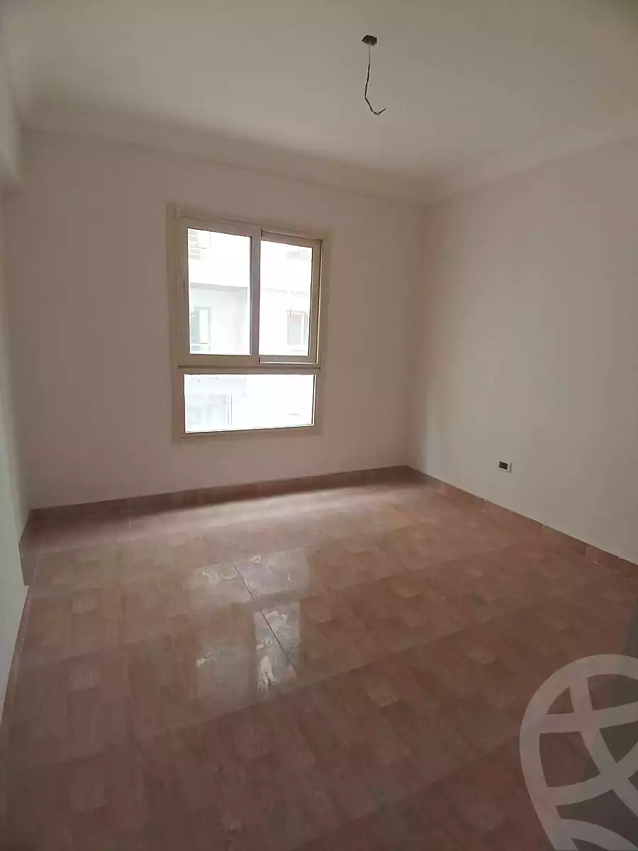 https://aqarmap.com.eg/ar/listing/6761208-for-rent-alexandria-lsywf-el-karma-compound