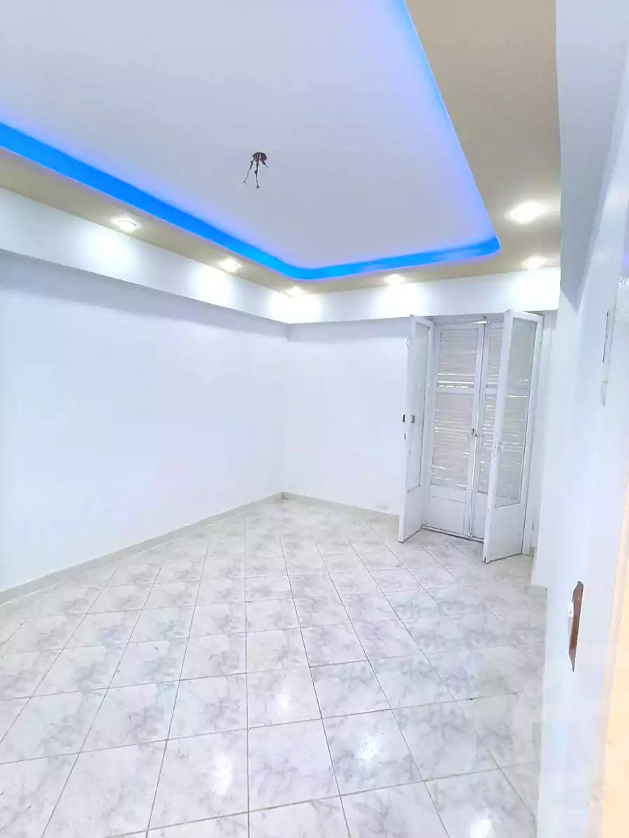 https://aqarmap.com.eg/ar/listing/6761256-for-sale-alexandria-fyktwry-masaken-al-sharekah-al-plastic-st