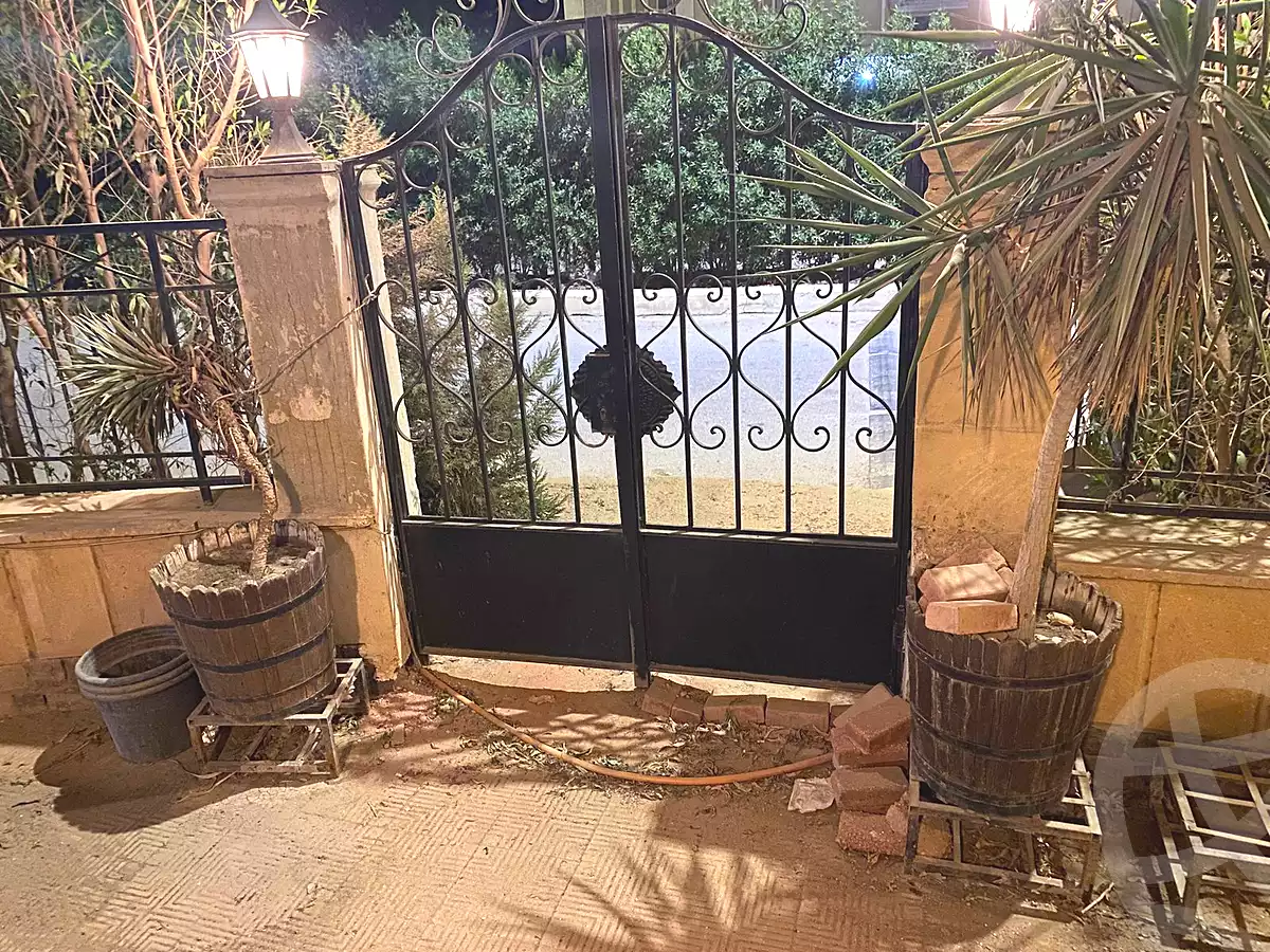 https://aqarmap.com.eg/en/listing/6761359-for-sale-cairo-6th-of-october-compounds-jrdyny-lshms