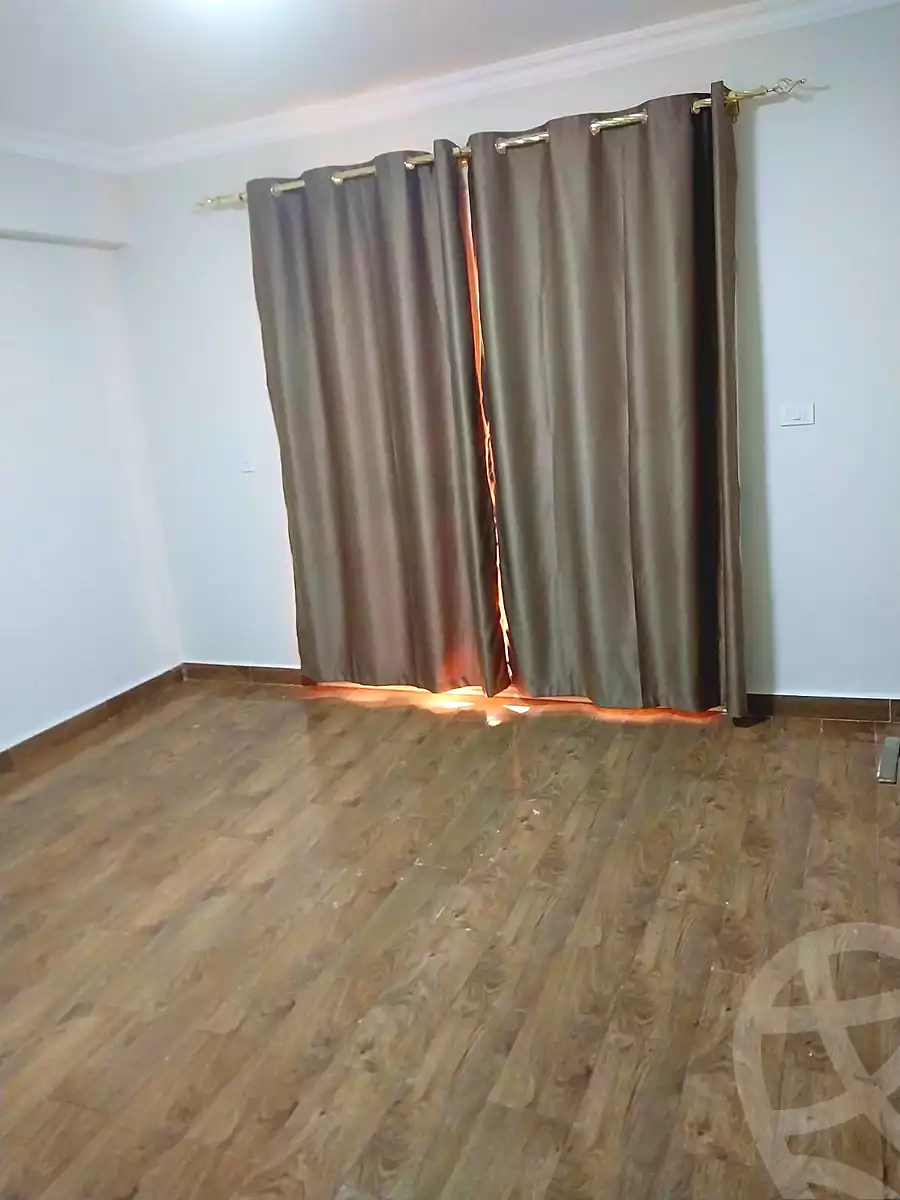 https://aqarmap.com.eg/ar/listing/6761861-for-sale-cairo-new-cairo-el-gameyat-jnwb-ljm-yt-jn