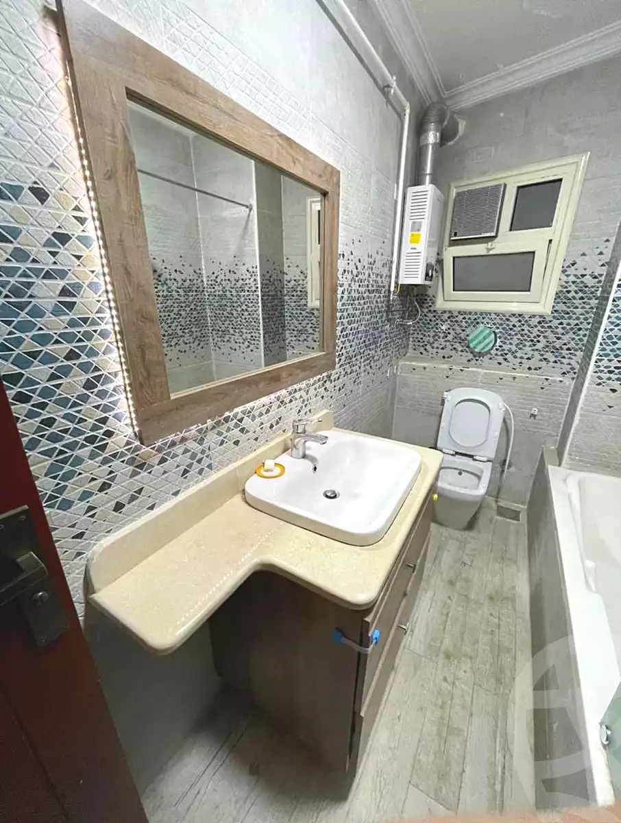 https://aqarmap.com.eg/ar/listing/6761981-for-sale-cairo-el-sheikh-zayed-city-el-hay-elsades-ashaer