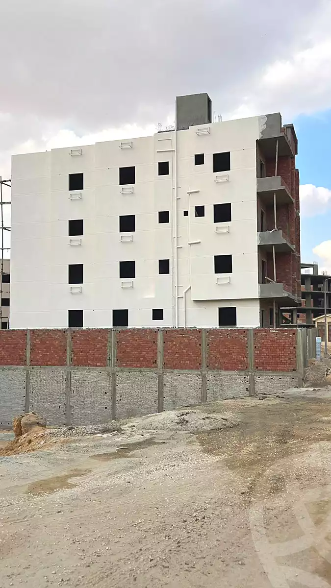 https://aqarmap.com.eg/ar/listing/6761712-for-sale-cairo-new-cairo-bait-el-watan-south-suez-road-el-hay-el-takmely