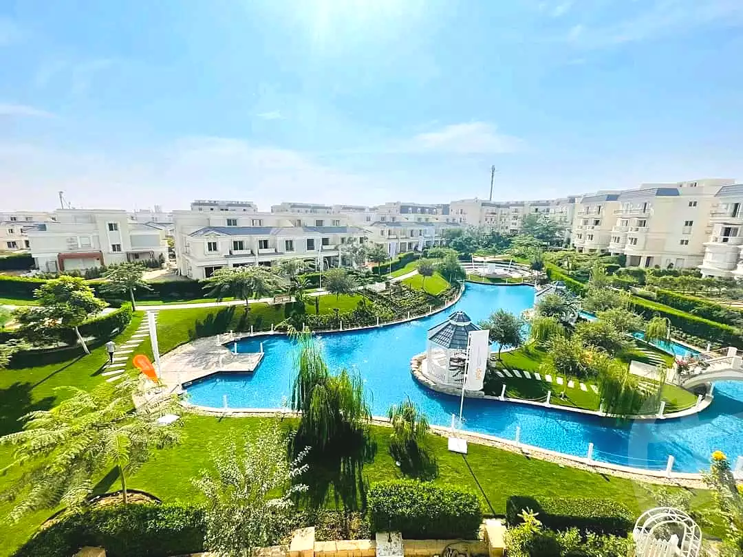 https://aqarmap.com.eg/ar/listing/6762379-for-sale-cairo-6th-of-october-compounds-mountain-view-october-park