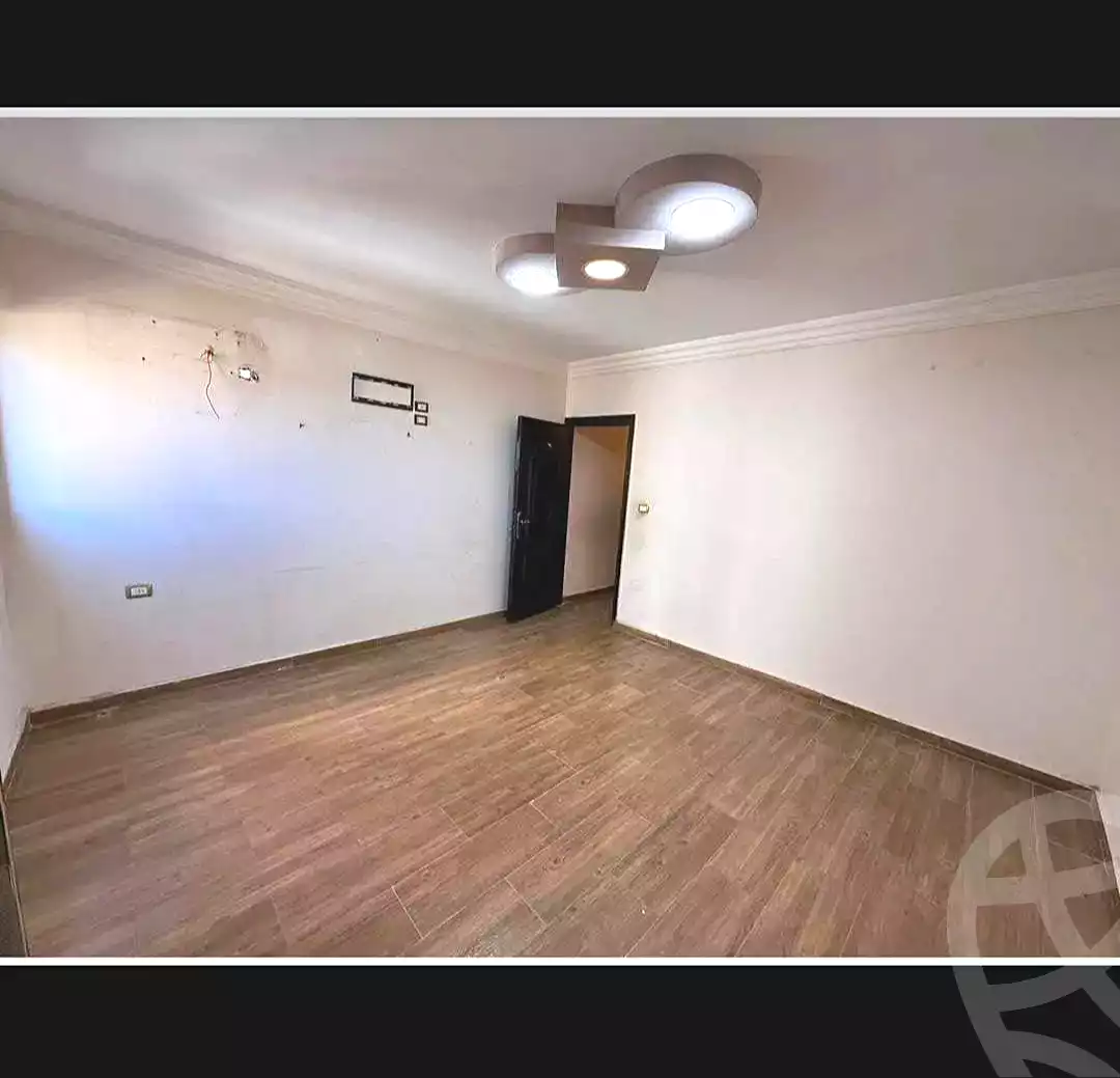 https://aqarmap.com.eg/en/listing/6763280-for-sale-alexandria-camp-cesar